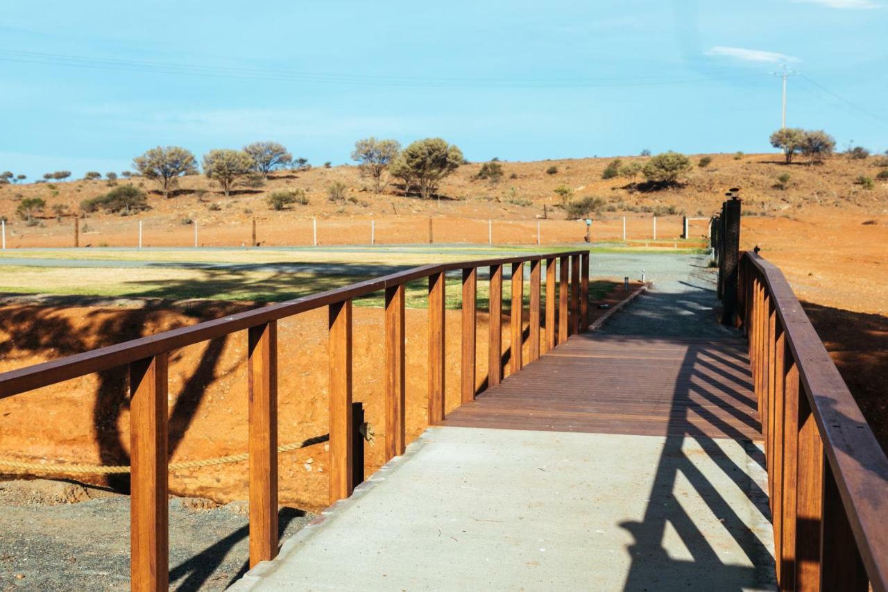 Broken Hill Outback Resort מראה חיצוני תמונה